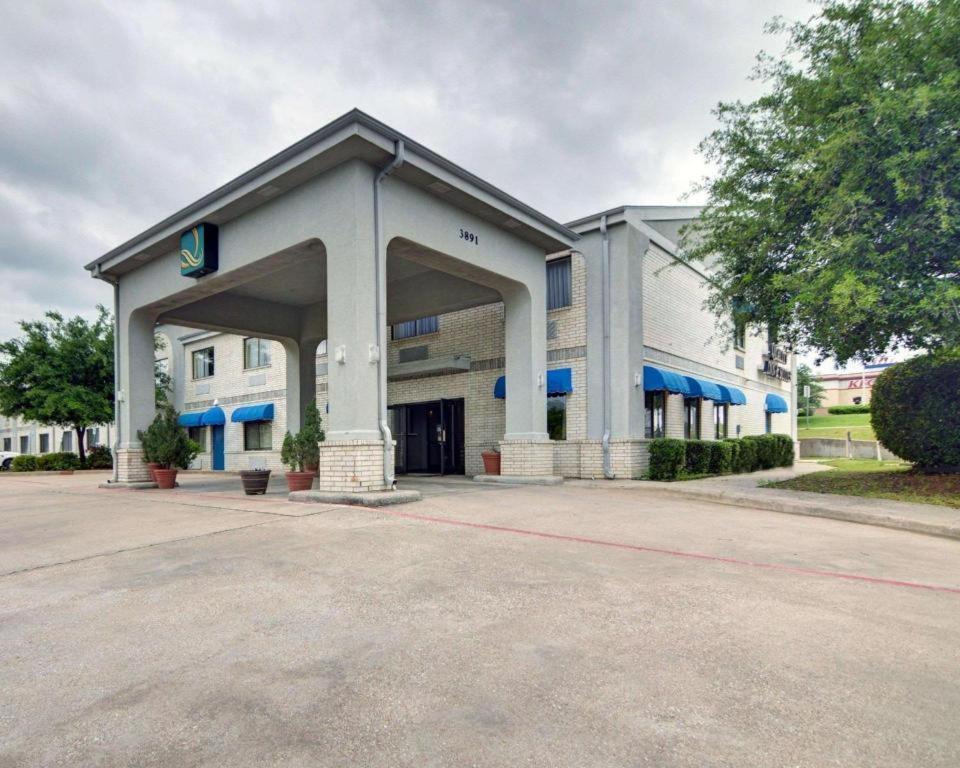 Quality Inn & Suites Grand Prairie Eksteriør bilde