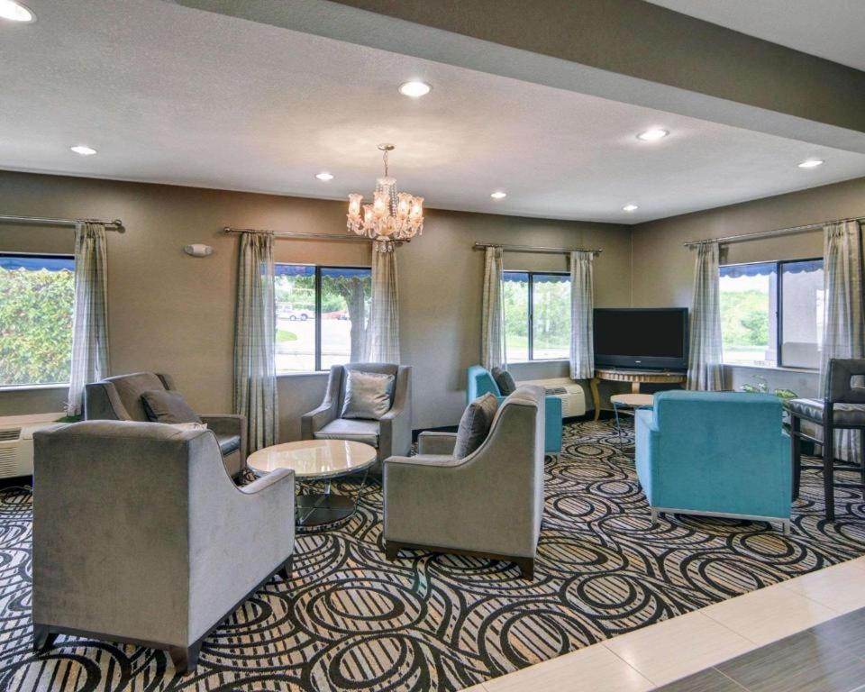 Quality Inn & Suites Grand Prairie Eksteriør bilde