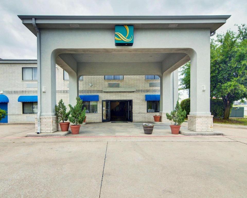 Quality Inn & Suites Grand Prairie Eksteriør bilde