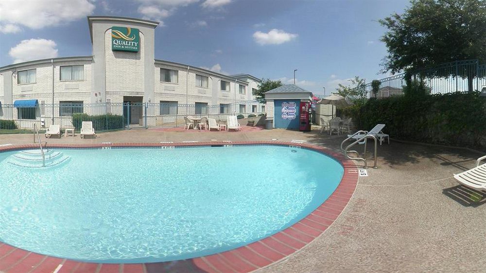 Quality Inn & Suites Grand Prairie Eksteriør bilde